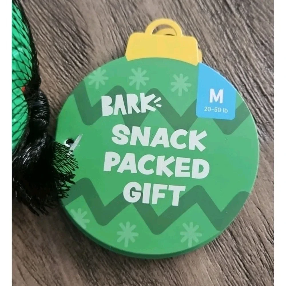 Christmas Bark Barkbox Super Chewer Snack Packed Gift  Dog Treat Toy Med 20-50